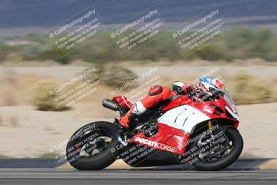 media/Nov-16-2025-Race Pace (Sun) [[8c5fa54630]]/Verified Riders/7-Turn 4 (1155am)/